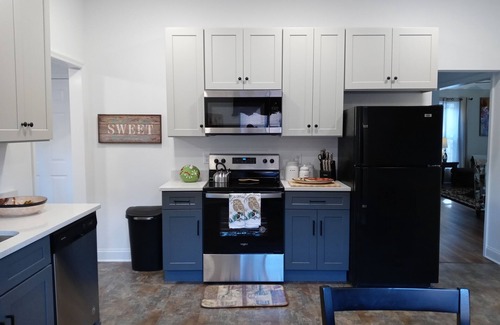 Chattanooga House | Makin' Memories What We Do Best, With Family and Your Tail Wagging Friends.