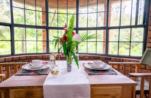 Arusha Cabin | Maksooru spring Lodge