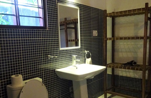 Bwejuu Beach Hotel | Makuti Beach Bungalows