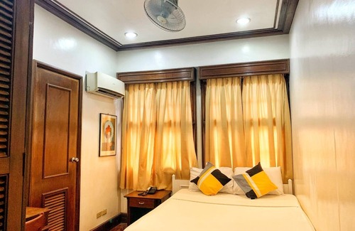 Ermita Night District Hotel | Malate Pensionne