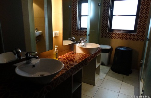 Ermita Night District Hotel | Malate Pensionne