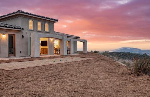 Temecula House | Malbec by AvantStay Incredible Estate w Panoramic Views Bocce Ball Court