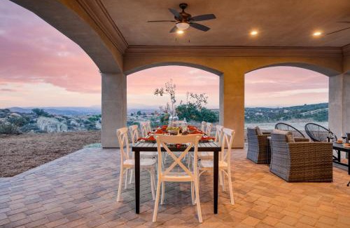 Temecula House | Malbec by AvantStay Incredible Estate w Panoramic Views Bocce Ball Court