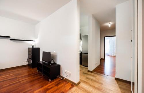 Targowek Apartment | Malborska Lovely Apartment