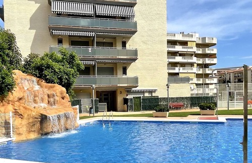 La Pineda Apartment | MALDIVAS III NEXT TO THE BEACH WITH SWIMMING POOL AND HEATED