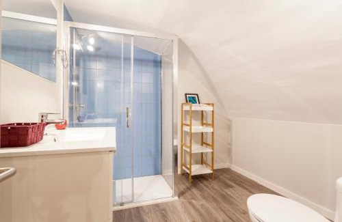El Pilar Apartment | Maldonado Circles & Origami