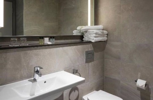 Belfast Central District Hotel | Maldron Hotel Belfast City