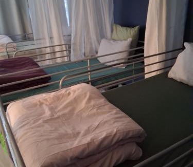 Cite Paul Eluard House | Male shared room daily stay from 8pm-10am