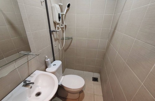 Bandar Meru Raya Hotel | Maleeq Hotel Meru Ipoh