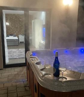 Miskolc-Tapolca Apartment | Malibu Apartman & Jacuzzi