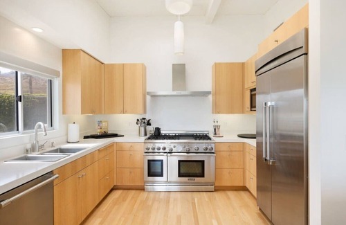 Central Malibu House | Malibu Cove Colony Beach by Stay Awhile Villas