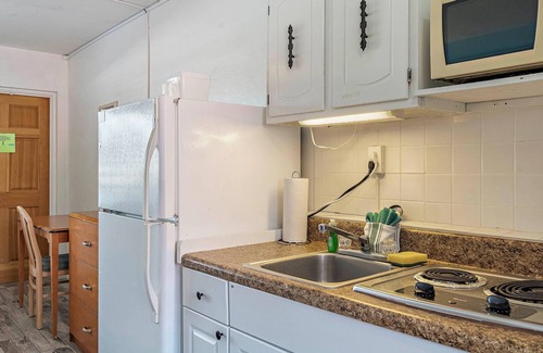 North Redington Beach Hotel | Malibu Resort Motel