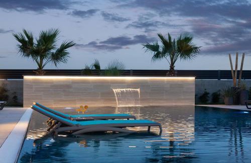 Vir Villa | Malibu Royal