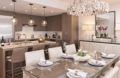 Foster Village Resort | Maliula 3-Bdrm Premier ADA,Luxurious Interior, Magical Lanai with Stunning Views