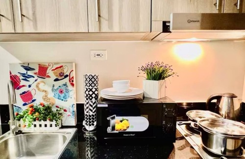Barangay 76 Apartment | Mall of Asia - Aseana Residences