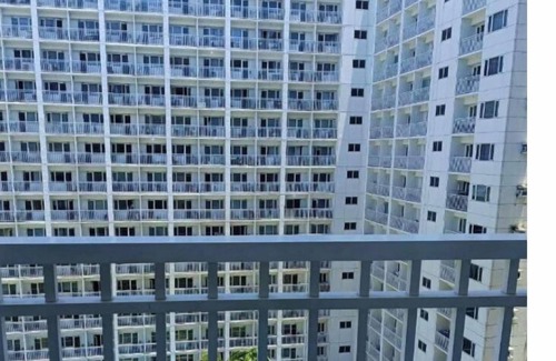 Barangay 76 Apartment | Mall of Asia - Aseana Residences