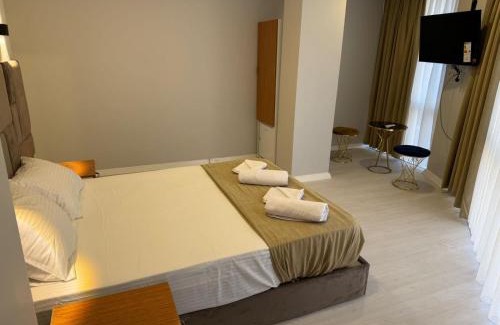Kucukcekmece Hotel | Mall Off Palace
