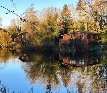 Tarset Ski Chalet | 'Mallard' Secluded Fishermans Lodge