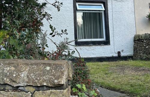 Ashton-under-Lyne House | Mallison Cottage