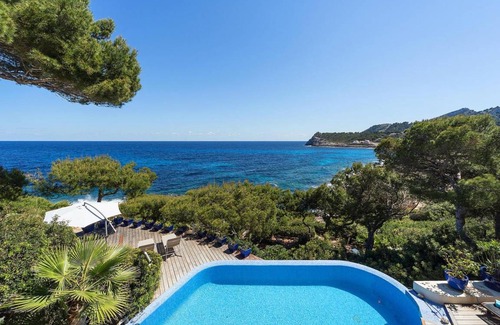 Provensals Villa | Mallorca front line property direct access to sea