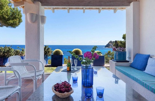 Provensals Villa | Mallorca front line property direct access to sea