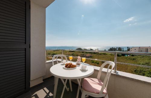 Privlaka Apartment | MALO Ferienvilla Privlaka, Pool, Boje, WI-FI, Wallbox