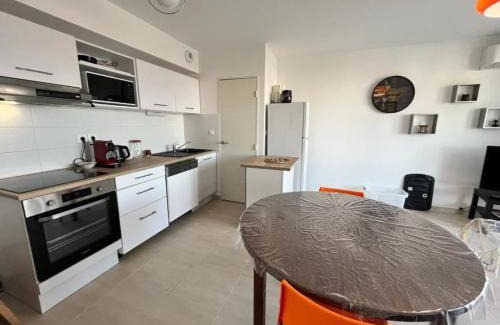 Serignan Apartment | Maloya