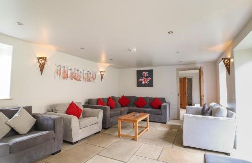 Carterton House | Malt Barn