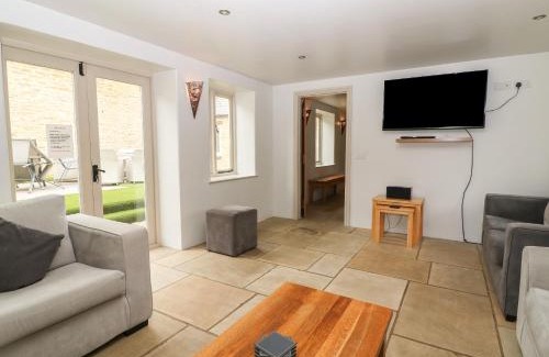 Carterton House | Malt Barn
