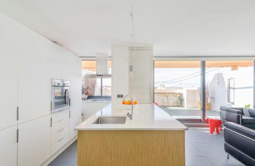 La Malva-rosa Apartment | Malvarrosa Attic - at the Beach