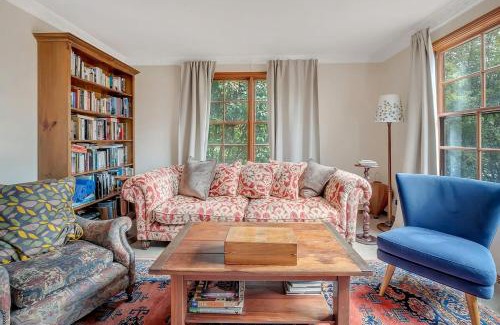 Blackheath House | Malvern Cottage Retreat Pet Friendly