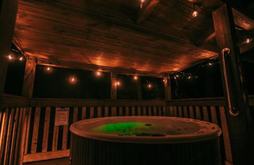 Sevierville Ski Chalet | Mama Bear's Retreat