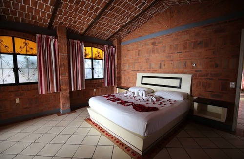 San Juan Cosala Hotel | Mama Chuy Hotel & Villas Ajijic