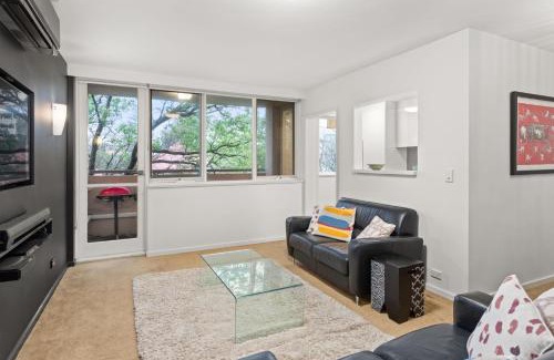 Hawthorn East Apartment | Mama Koko