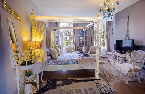 Nottingham Bed & Breakfast | Mama's Inn Boutique Guest House