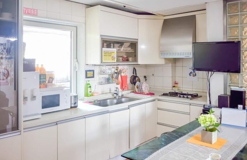 Seogyo-dong House | Mamas and Papas Guesthouse and Apartments in Seoul