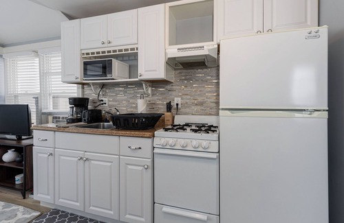 North Wildwood Cottage | Mamma Mary's Beach Retreat!