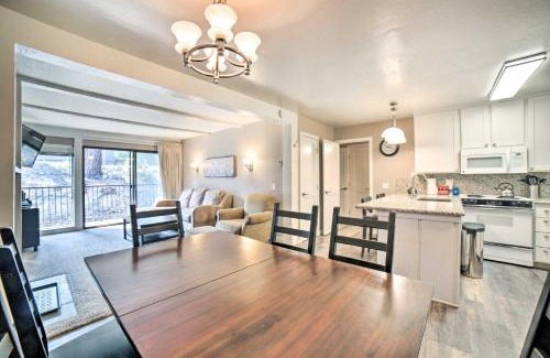Mammoth Lakes Apartment | Mammoth Mtn Escape with Pool and Walk to Ski Lift