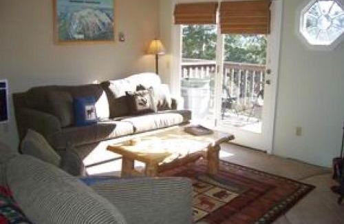 Mammoth Lakes Apartment | Mammoth View Villas 30