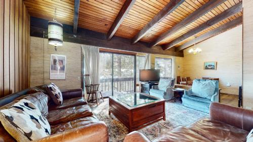Mammoth Lakes Apartment | Mammoth West #124 Condo