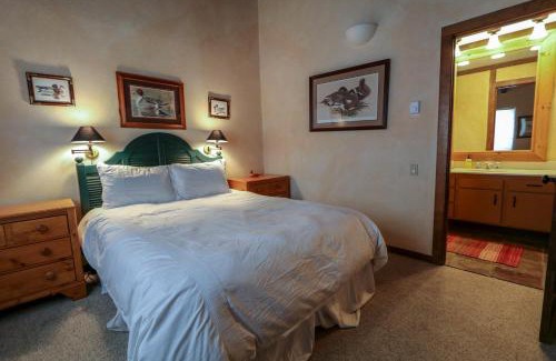 Mammoth Lakes Apartment | Mammoth West #143 Condo