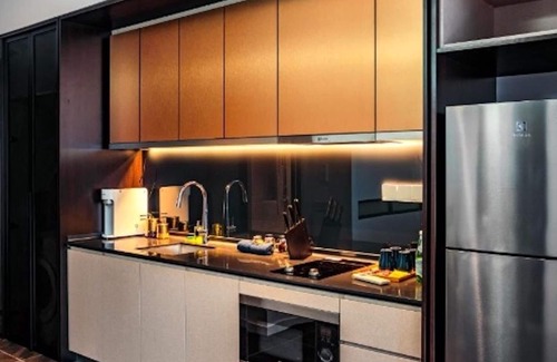 Kuala Lumpur City Centre Hotel | Mana-Mana Suites at Scarletz KLCC