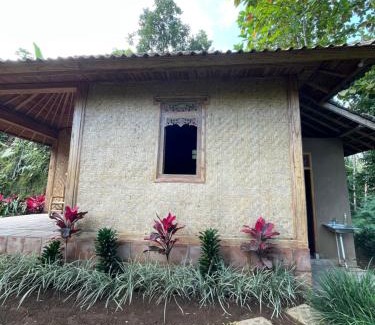 Besakih House | Manada Villa Homestay
