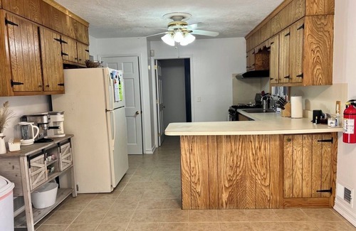 Manasquan House | Manasquan Park Farm retreat near beach, amazing location with privacy & access
