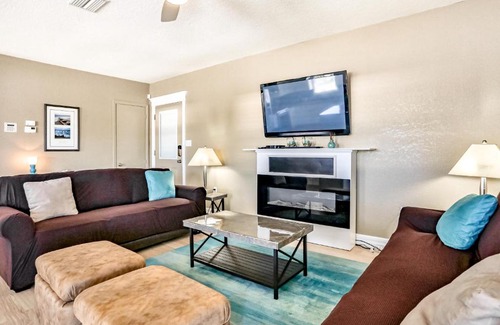 Sunny Shores House | Manatee Manor