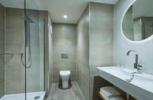 Manchester City Centre Hotel | Manchester Marriott Victoria & Albert Hotel