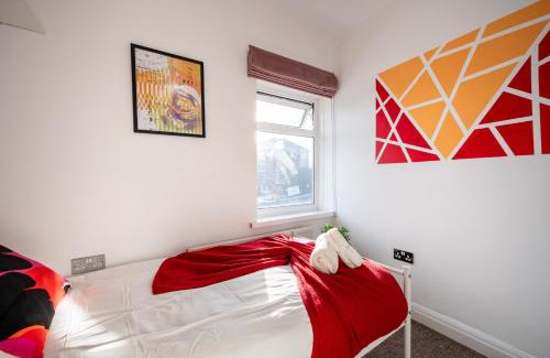 Salford House | Manchester Serviced Accomodation NorthernNightzzz - The Bank