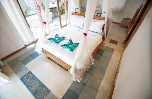 Gili Air Cabin | Mandala Beach Healing House or Rooms