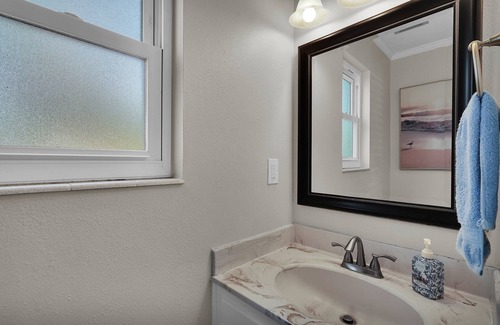 Southside House | Mandarin Walkable Location, Spacious Home, Pool