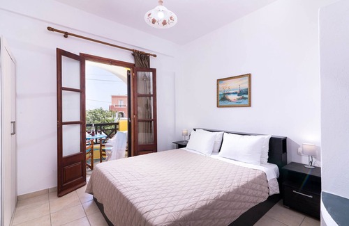 Emporio House | Mandilaria Studios